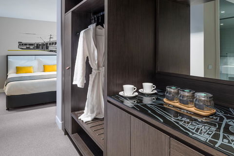 Peppers Docklands - Accommodation VIC 23