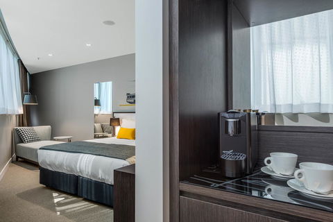 Peppers Docklands - Accommodation VIC 16