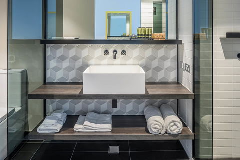 Peppers Docklands - Accommodation VIC 27