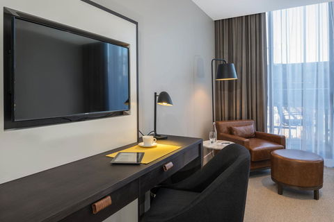 Peppers Docklands - Accommodation VIC 12