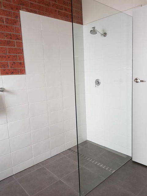 Beachcomber Holiday Units - Accommodation VIC 15