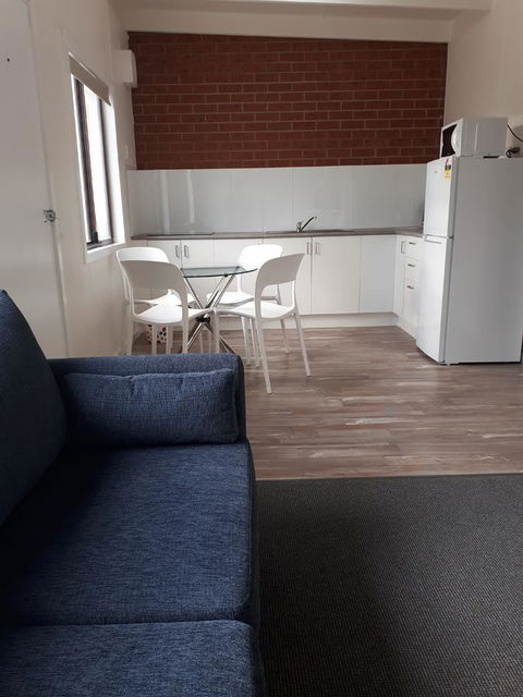Beachcomber Holiday Units - Accommodation VIC 11