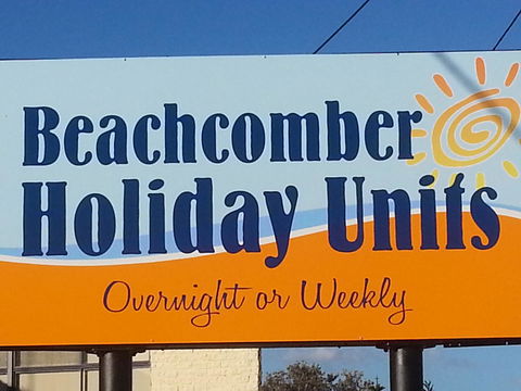 Beachcomber Holiday Units - Accommodation VIC 22