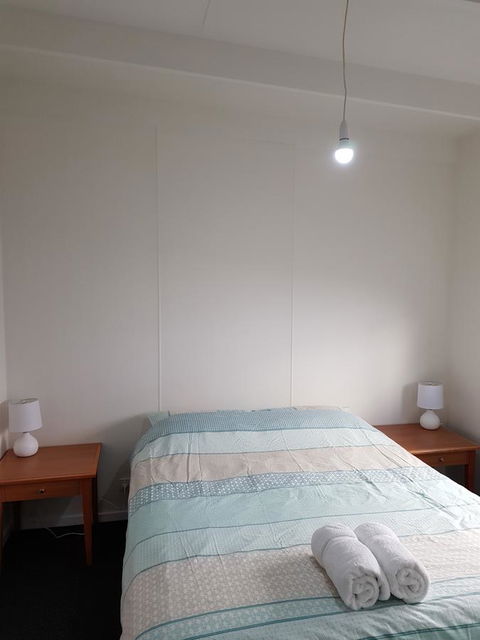 Beachcomber Holiday Units - Accommodation VIC 18