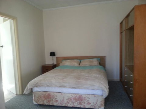 Beachcomber Holiday Units - Accommodation VIC 42