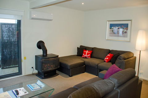 5 Whitecrest Great Ocean Road Resort - Ocean Views - Accommodation VIC 17