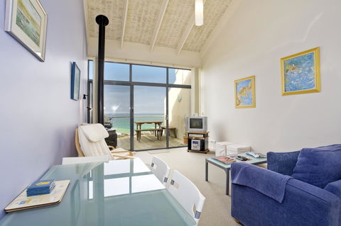 5 Whitecrest Great Ocean Road Resort - Ocean Views - Accommodation VIC 13