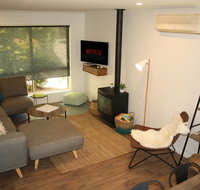 4 Autumn Grove - Accommodation VIC
