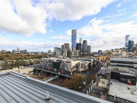 Mono Two On Flinders Street - Accommodation VIC 14