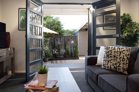 East Street Daylesford - Accommodation VIC 12