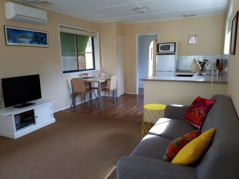 On The Banks - Accommodation VIC 14