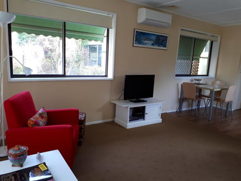 On The Banks - Accommodation VIC 13