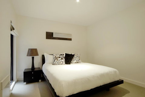 C-Scape Water Front Apartment - Accommodation VIC 6