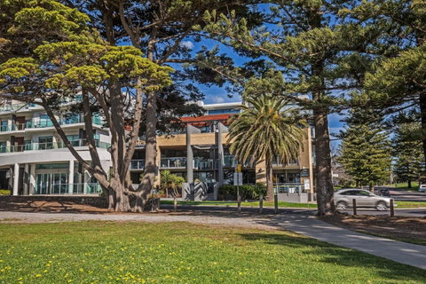 C-Scape Esplanade Cowes - Accommodation VIC 4
