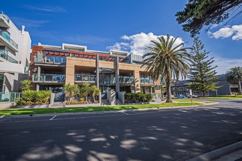 C-Scape Esplanade Cowes - Accommodation VIC 19