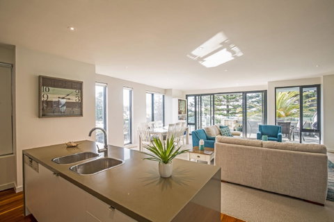 C-Scape Esplanade Cowes - Accommodation VIC 8