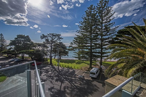 C-Scape Esplanade Cowes - Accommodation VIC 6