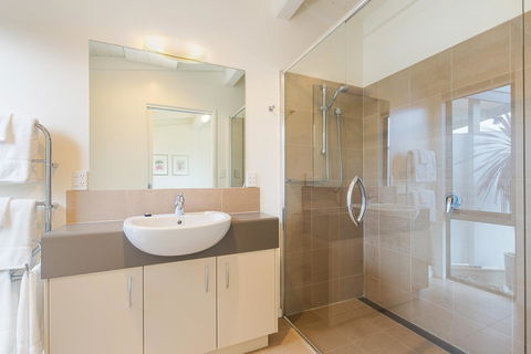 Limosa Rise - Accommodation VIC 32