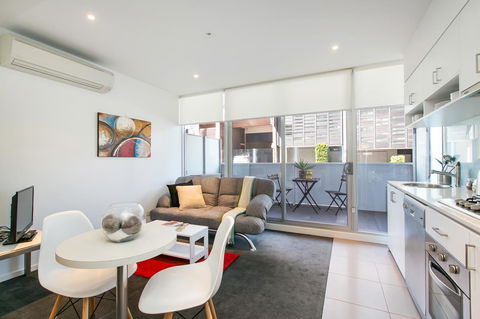 Complete Host The River Apartments - Accommodation VIC 5