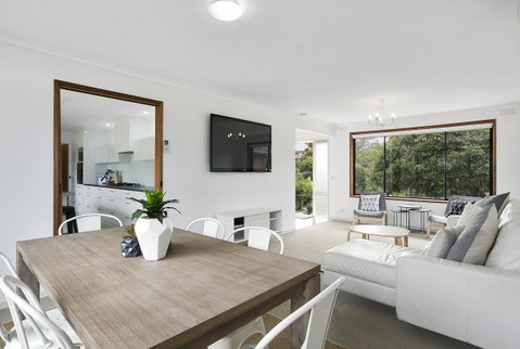 Fairhills - NEW LISTING, Beautifully Styled - Accommodation VIC 1