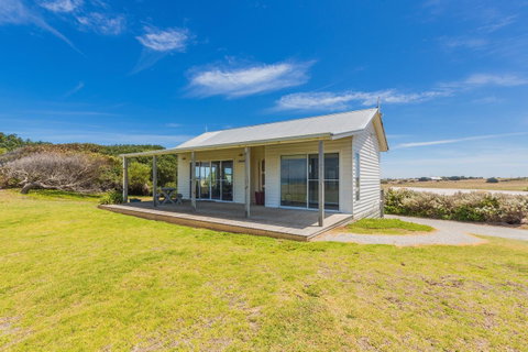 Cottages For Couples - Accommodation VIC 14