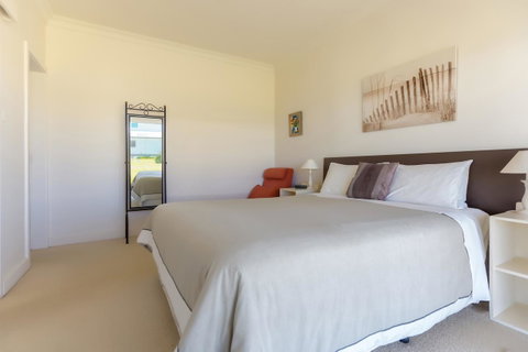 Cottages For Couples - Accommodation VIC 16