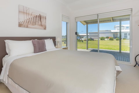 Cottages For Couples - Accommodation VIC 25