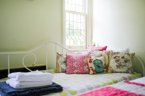 Miss Pym's Cottage - Accommodation VIC 21