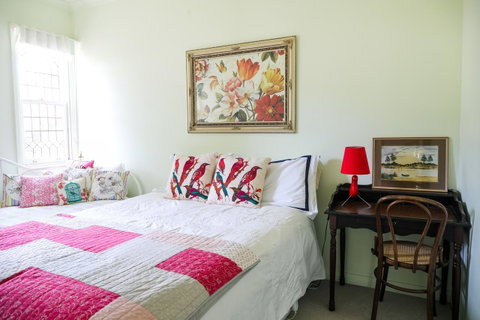 Miss Pym's Cottage - Accommodation VIC 23