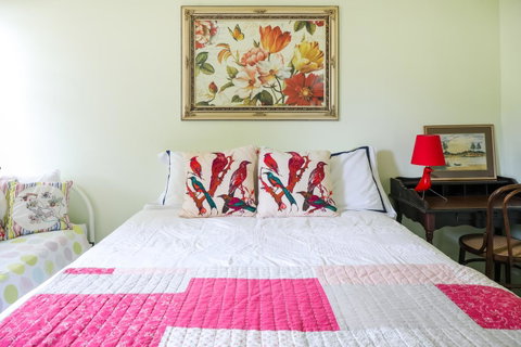 Miss Pym's Cottage - Accommodation VIC 24
