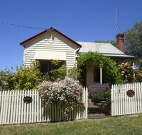 Miss Pym's Cottage - Accommodation VIC