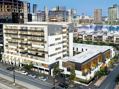 Water Views, Lovely 2BRs, Free Tram Zone, Close To Everything! - Accommodation VIC 18