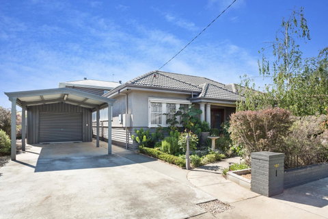 HogmortHomes Neale Street - Accommodation VIC 0