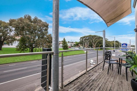 Apartments 521 - Accommodation VIC 16
