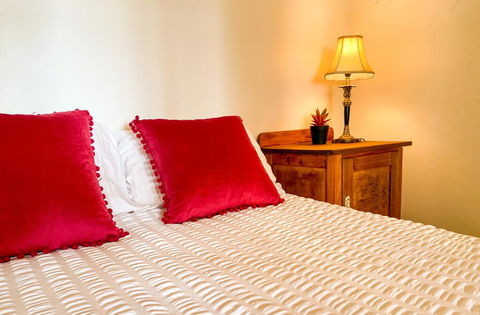The Coorow Hotel - Accommodation VIC 0