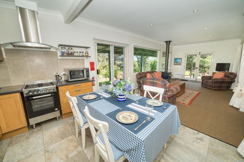 The Cottage At The Bryn At Tilba - Accommodation VIC 1