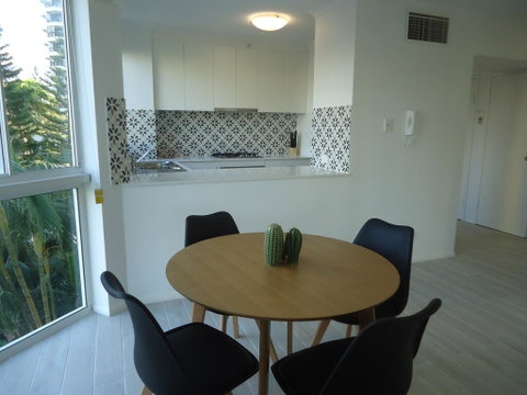 The Crest Apartments - Accommodation VIC 2