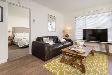 The Executive - Central & Sophisticated - Accommodation VIC 0