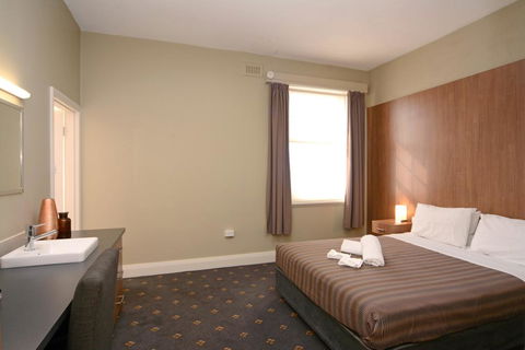 The Formby Hotel - Accommodation VIC 0