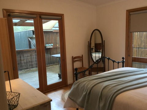 The Green Room Wattle Glen - Accommodation VIC 3