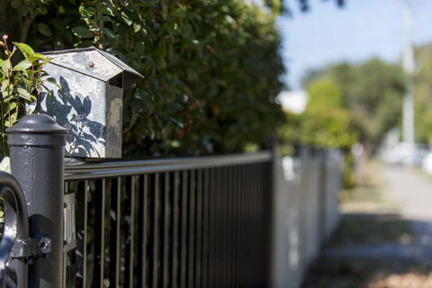 The Grey House - Accommodation VIC 1