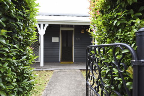The Grey House - Accommodation VIC 2
