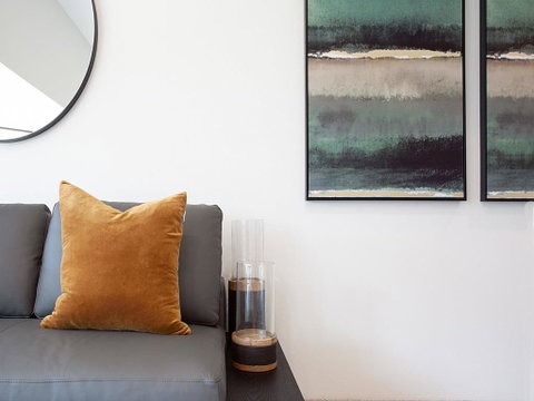THE HYDEAWAY-LUXE HYDE PARK CITY APARTMENT-hosted By LAbode Accommodation - Accommodation VIC 2