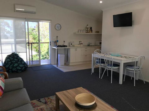 The Lake Guesthouse - Accommodation VIC 2