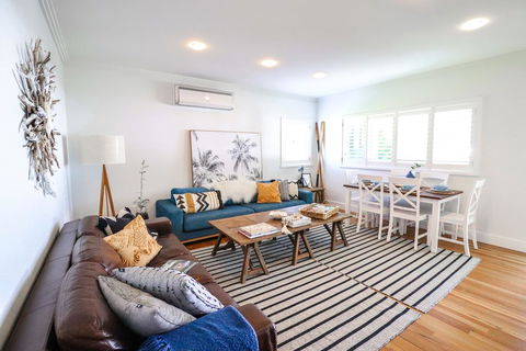 The Lakehouse In Raffetys Resort - Accommodation VIC 3