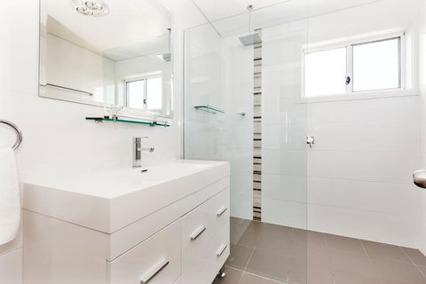 The Laneway - Accommodation VIC 3