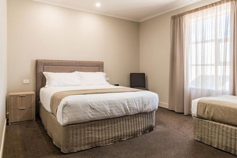 The Lighthouse Hotel - Accommodation VIC 0