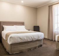 The Lighthouse Hotel - Accommodation VIC