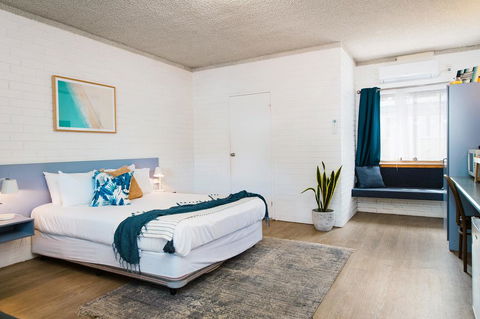 The Med Crescent Head - Accommodation VIC 0