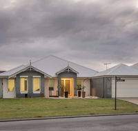 The Oaks - Accommodation VIC